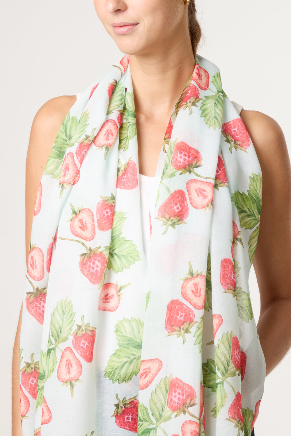 SALLY - Strawberry Scarf